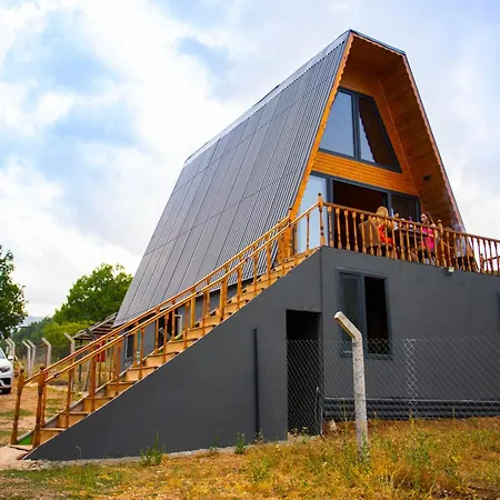 木屋 Bry House Geyikbayiri